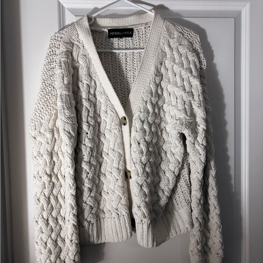 White knit sweater